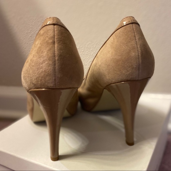 Peep toe Suede Heels - Picture 4 of 5